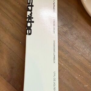 MAC Strobe Cream in Pinklite